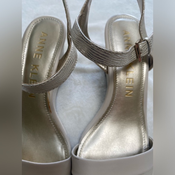 Anne Klein Metallic Ankle Strap Glitter Wedge Sandals Champagne / Gold Leather - Picture 6 of 8